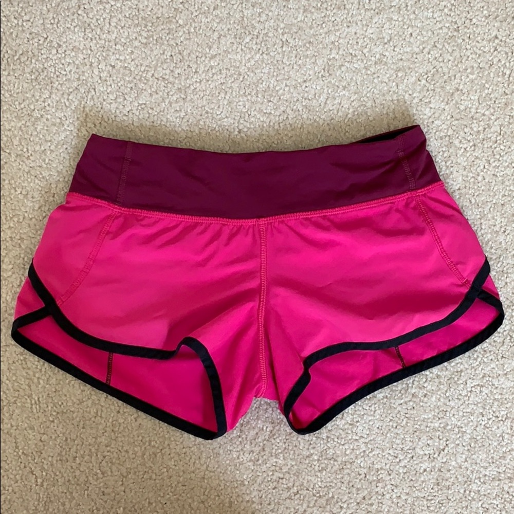 Lululemon pink/black speed up short